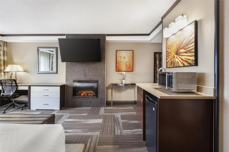 Best Western Plus Edmonton Airport Hotel photo 39