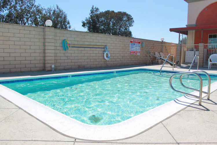 Crystal Inn & Suites photo 12