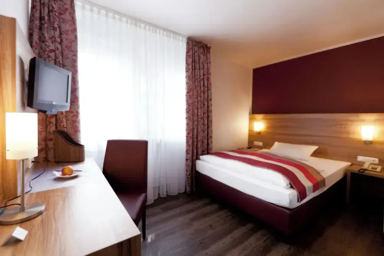 Adolph*s.hotel