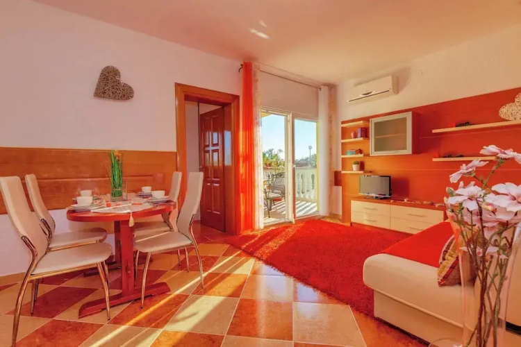 Authentic Apartment in Dramalj Croatia