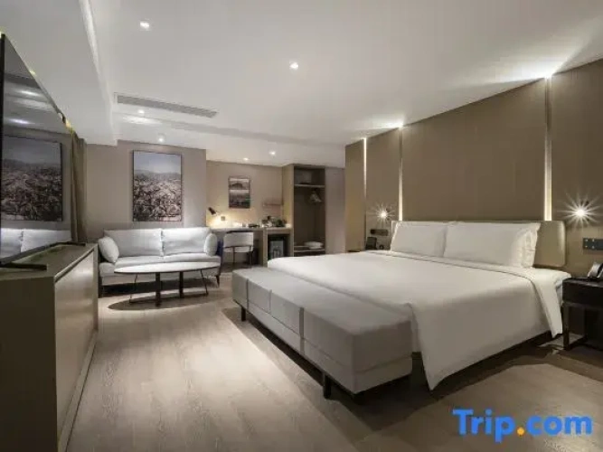 Suite with river view