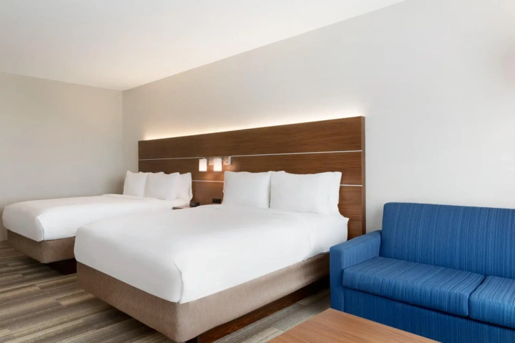 Quadruple Suite