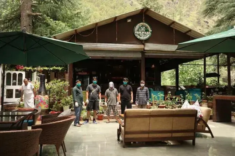 The Rainbow Inn & Cafe