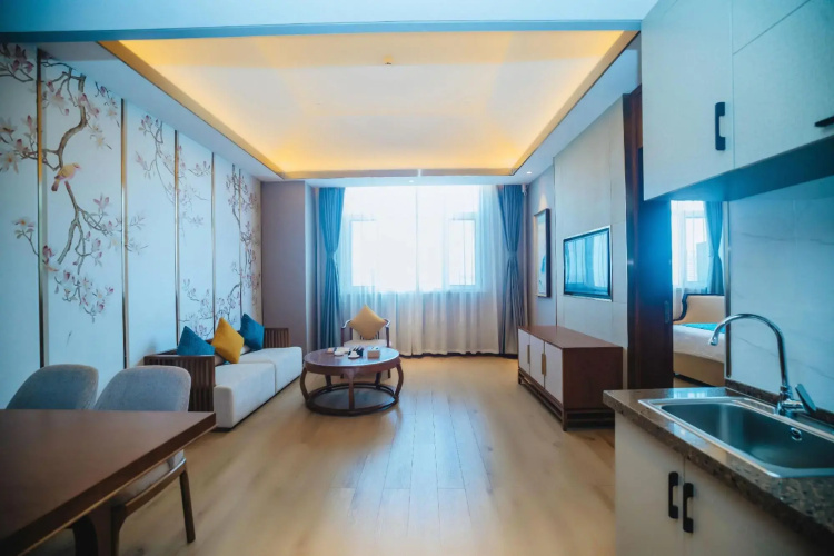 Jinhe Hotel