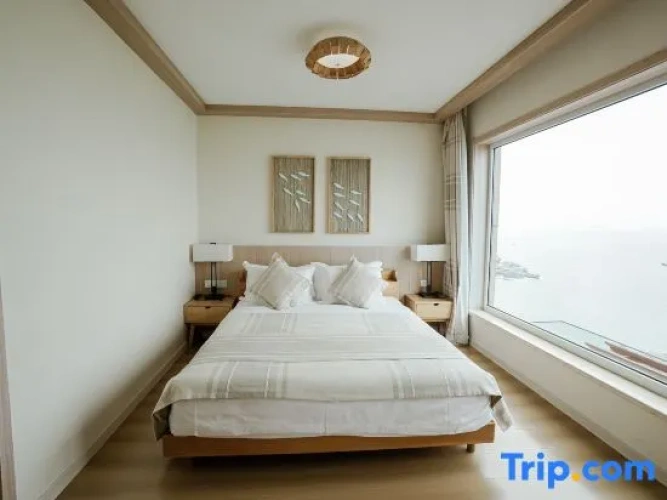 Deluxe Double room with balcony and with ocean view
