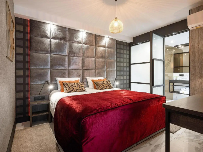 Art Suites Hotel