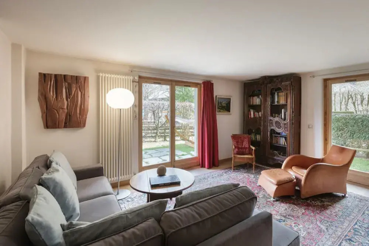 Les Terrasses Spacious Central 3 Bedroom Apartment