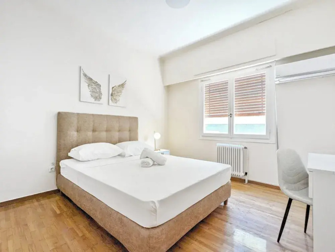 Athens Divas Velvet Gold Suites