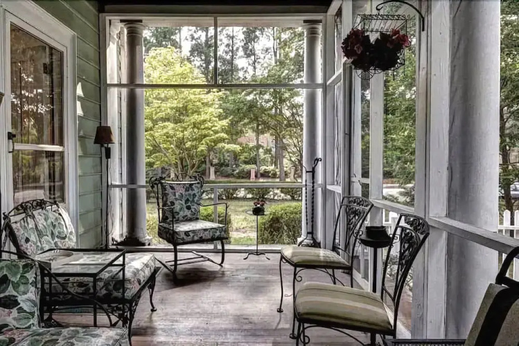 Colonial Capital Bed & Breakfast