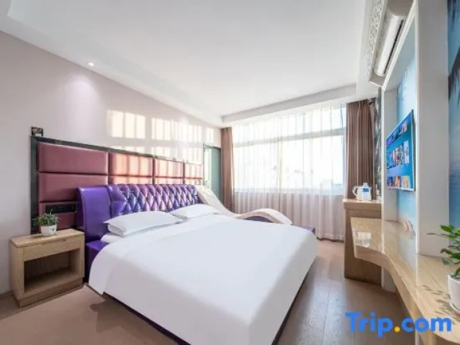 Standard Double room with water view