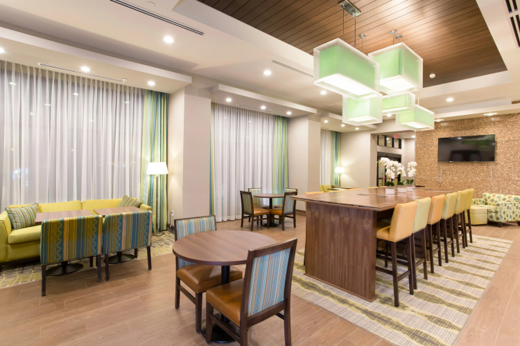 Hampton Inn by Hilton Lloydminster photo 23