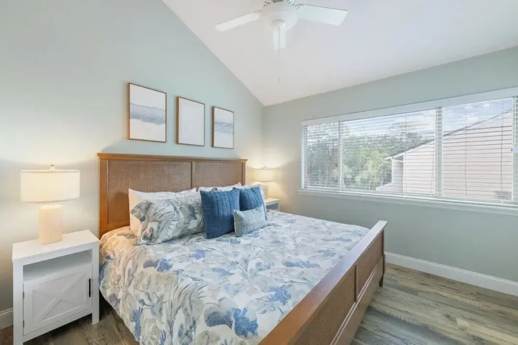 Forest Beach Villa 2 BDR for 6
