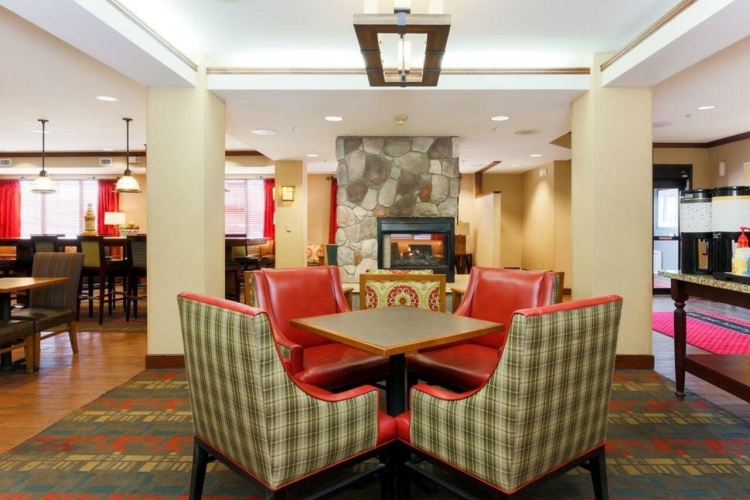 Hampton Inn Anchorage photo 30