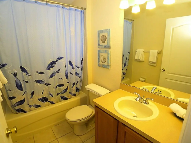 5 Bed Pool Home O Golf Community 1264