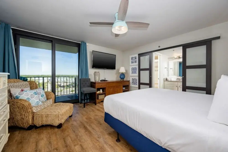 Phoenix Ii 2088 3 Bedroom Condo