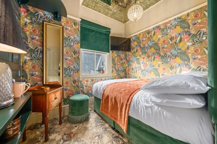 Small Double room