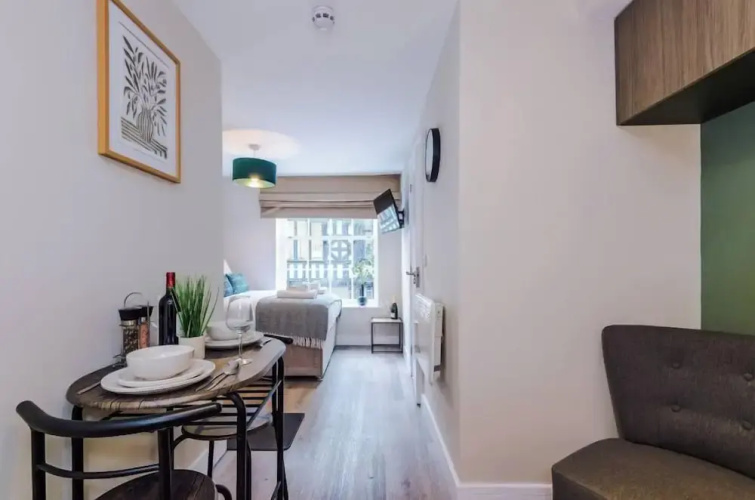Flat 1 30 Northgate