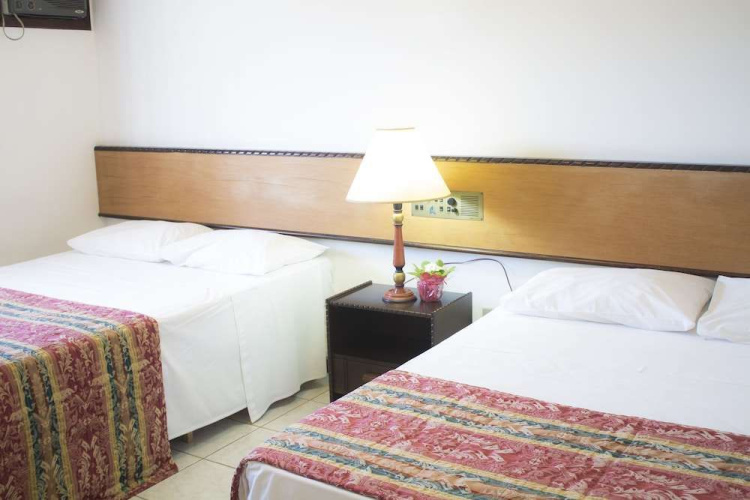 Holz Hotel