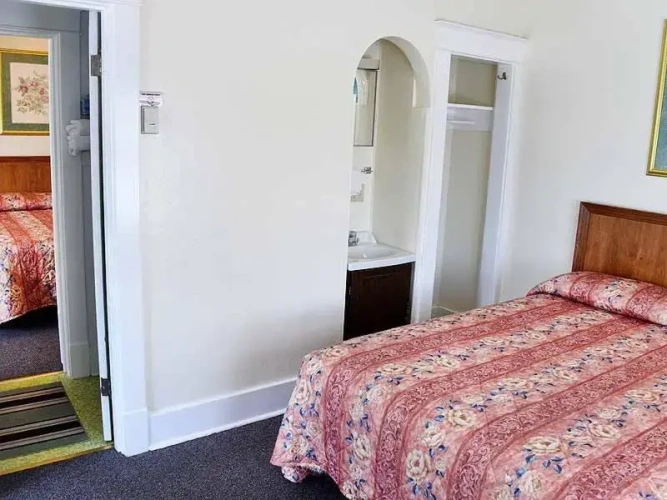 2 Bedrooms Suite