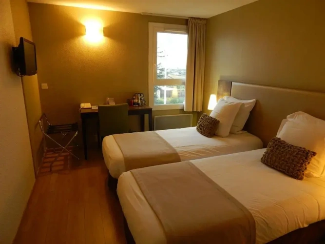 Standard Twin room