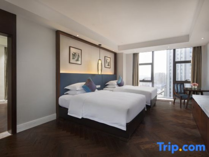 Superior Family Suite