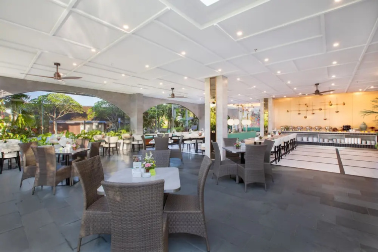 RV Hotel Gianyar