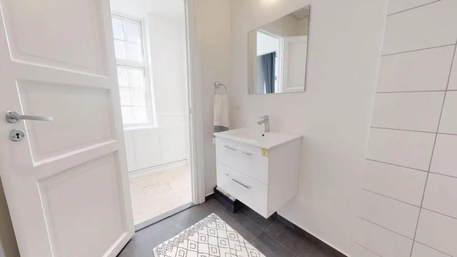 189M2 New Luxury Apt - City Centralprof Cleaning