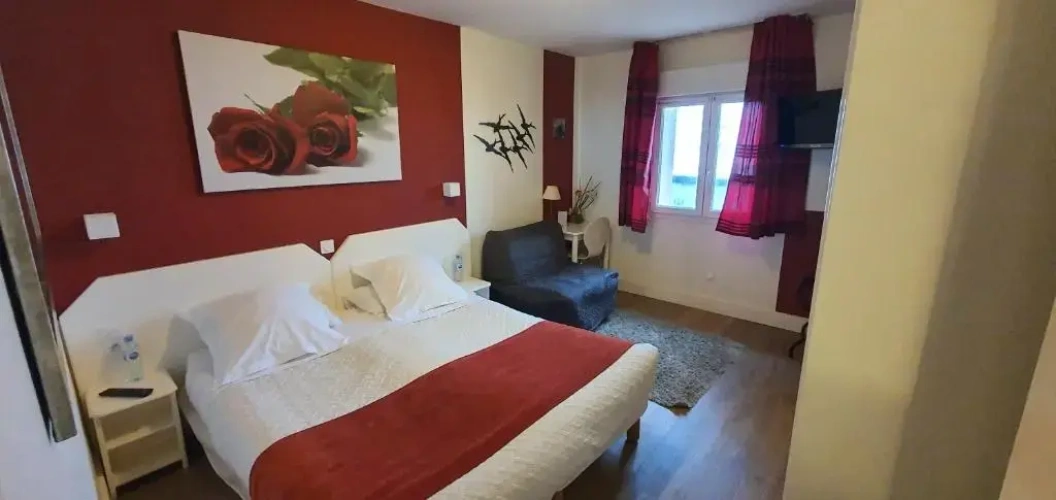 Standard Triple room
