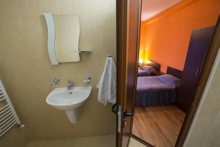 Standard Twin room with balcony