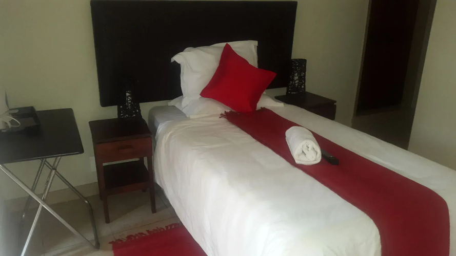 Ikaze Guest House