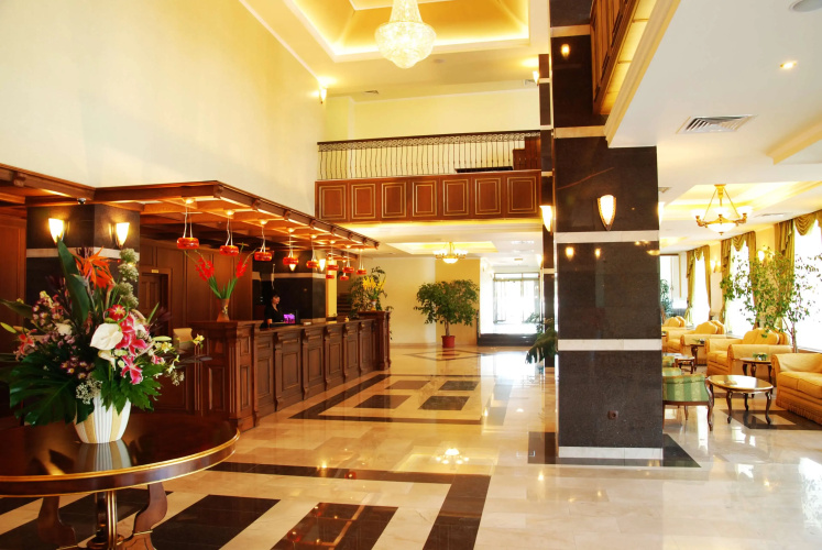 Central Hotel