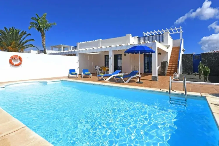 2 Bedrooms Cottage