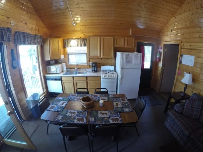 3 Bedrooms Deluxe room with lake view