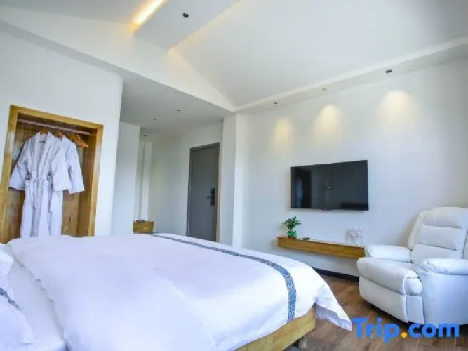 Standard Double room with mountain view