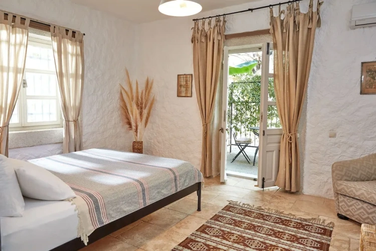 Deluxe Double Basement room