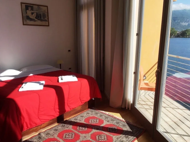 Quadruple Suite with balcony and with lake view