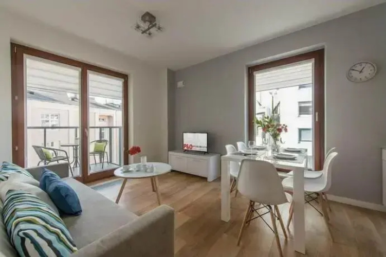 PandO Apartments Solec