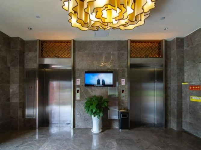 Jinfoshan Liangjiang Holiday Hotel