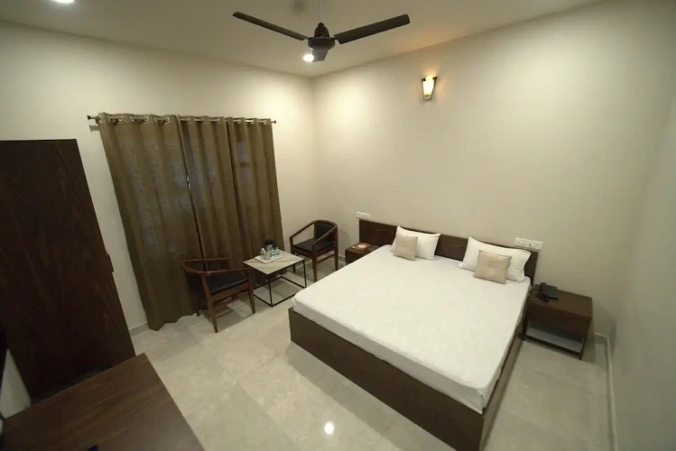 1 Bedroom Deluxe Double room