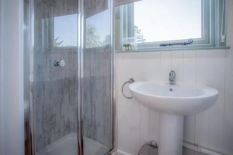 Willow - 1 Bedroom Shepherd's Hut - Amroth