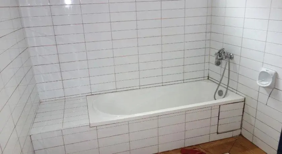 Yahoo Guest House