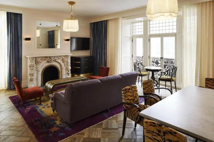 The Hotel Chelsea
