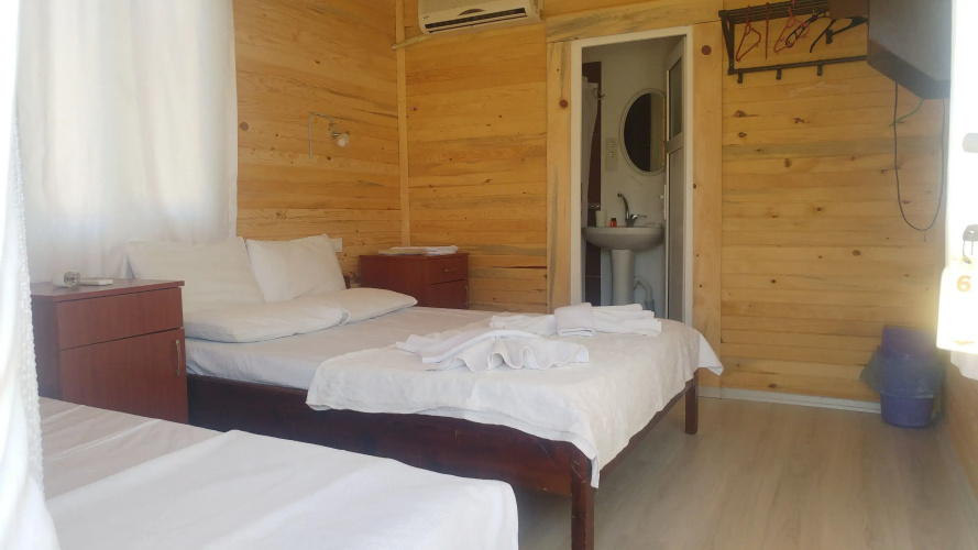 Gargaron Beach Hotel