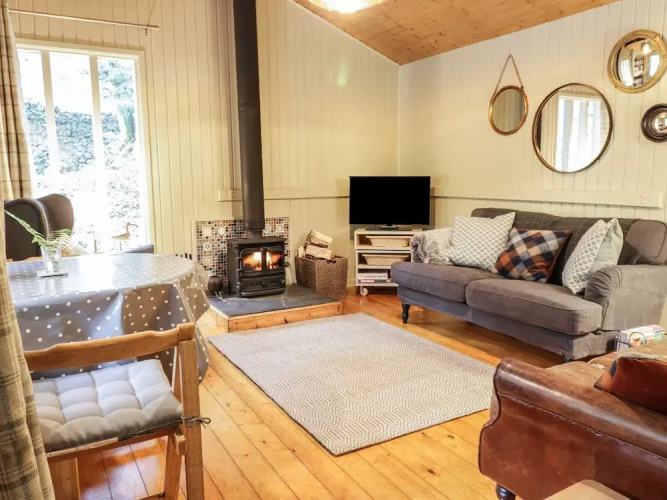 Nutkin Lodge