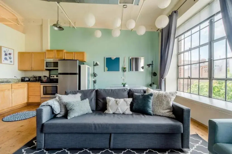 Trifecta 2BR Modern & Spacious Superhost