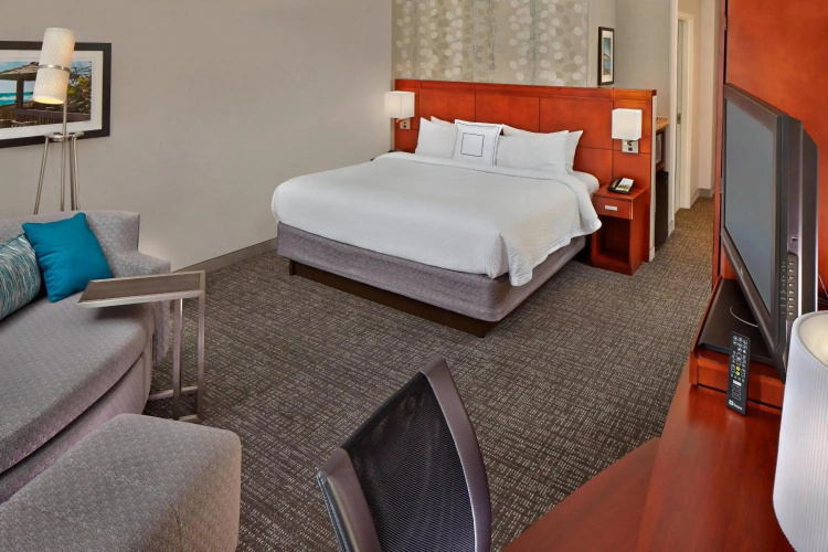Courtyard By Marriott Stuart