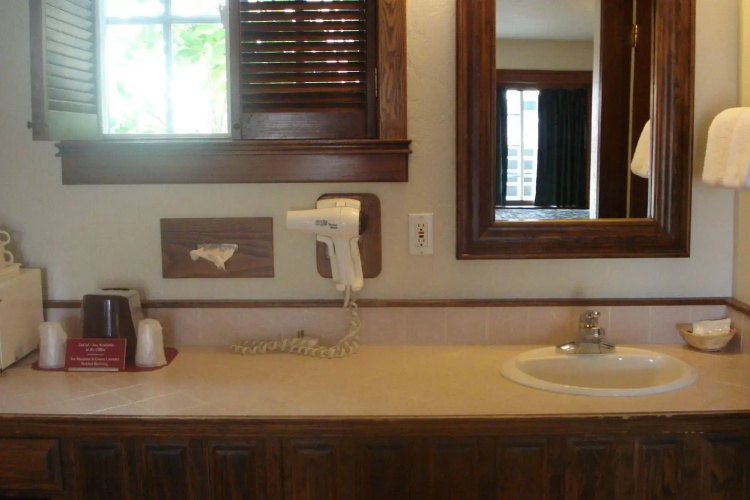 Sequim West Inn