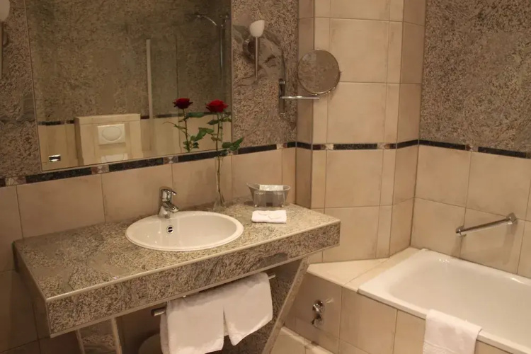 Hotel Rheinischer Hof