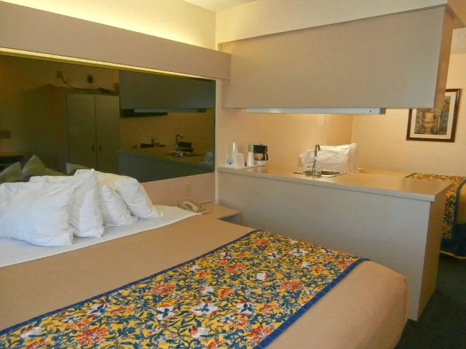 Quadruple Suite