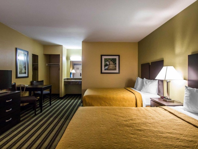 Standard Quadruple room